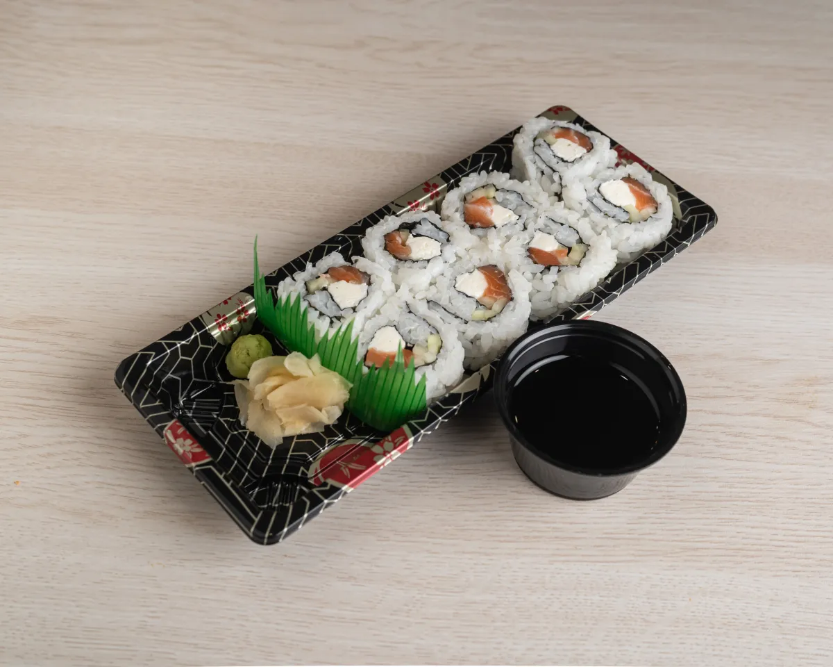 Philadelphia Roll with salmon and cream cheese